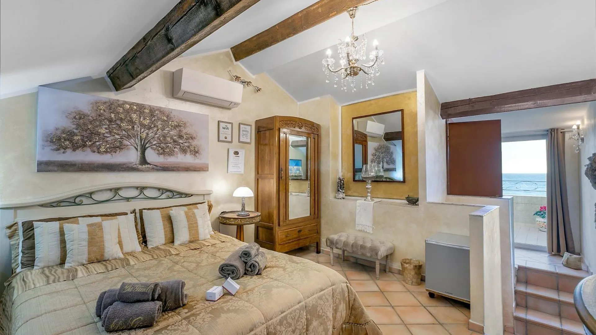 Bed & Breakfast B&B Da Giueli Rooms On The Seafront