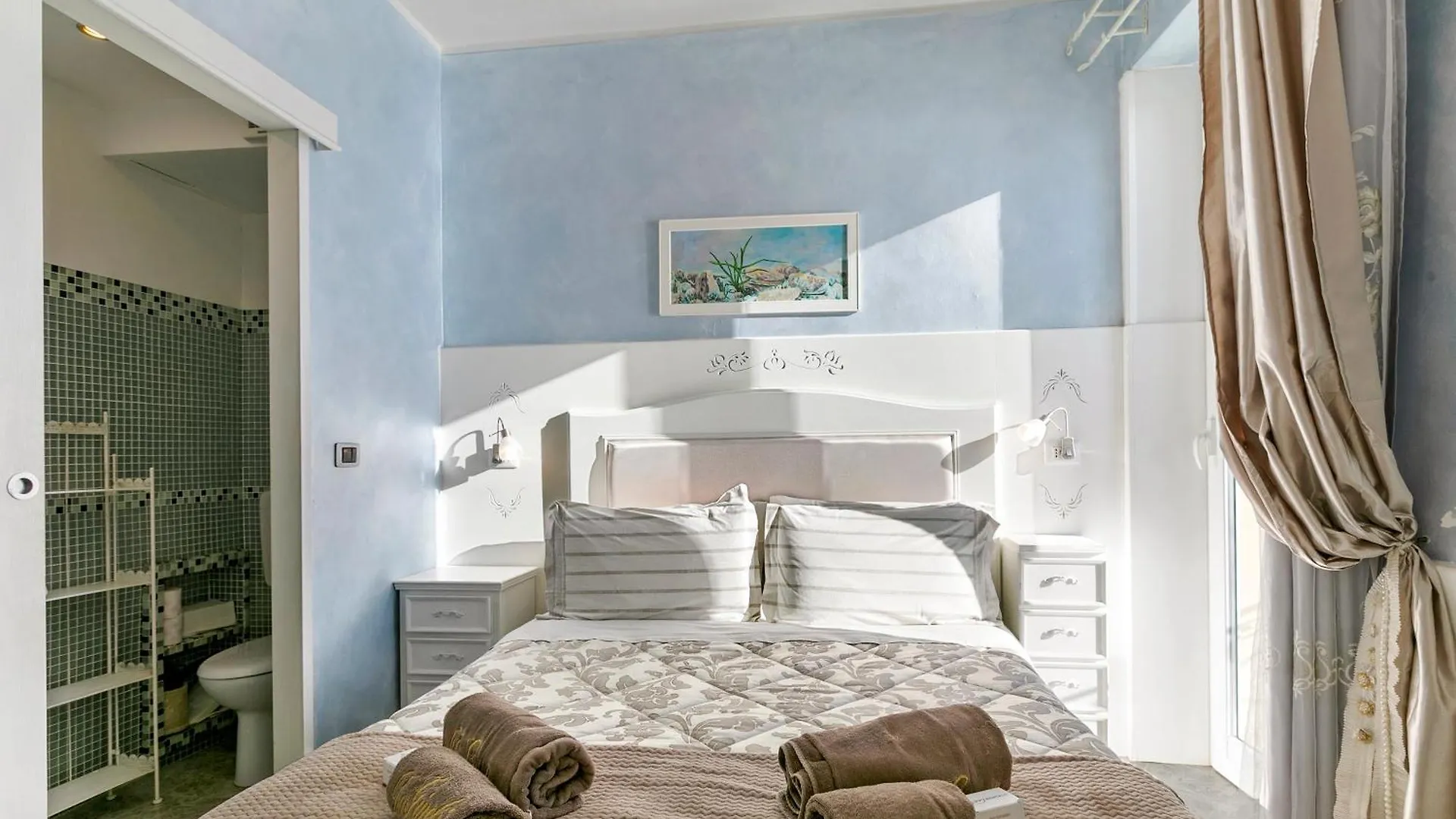 B&B Da Giueli Rooms On The Seafront Alassio 3*,  Italie