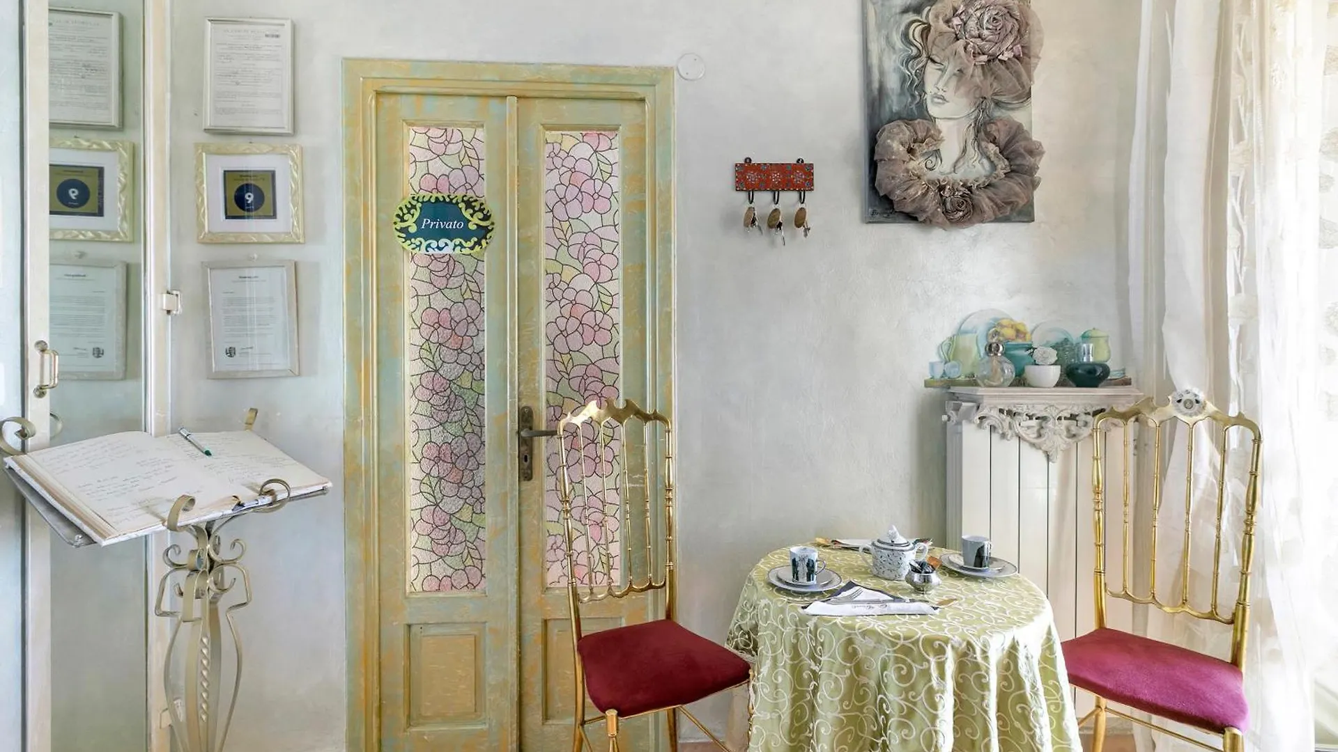B&B Da Giueli Rooms On The Seafront 3*, Alassio Italy