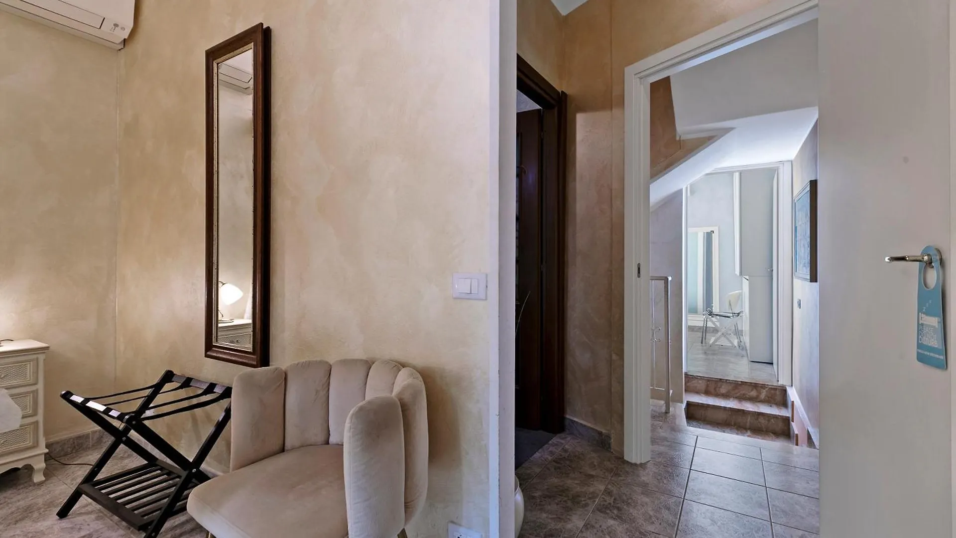 *** Couette-café B&B Da Giueli Rooms On The Seafront Alassio Italie